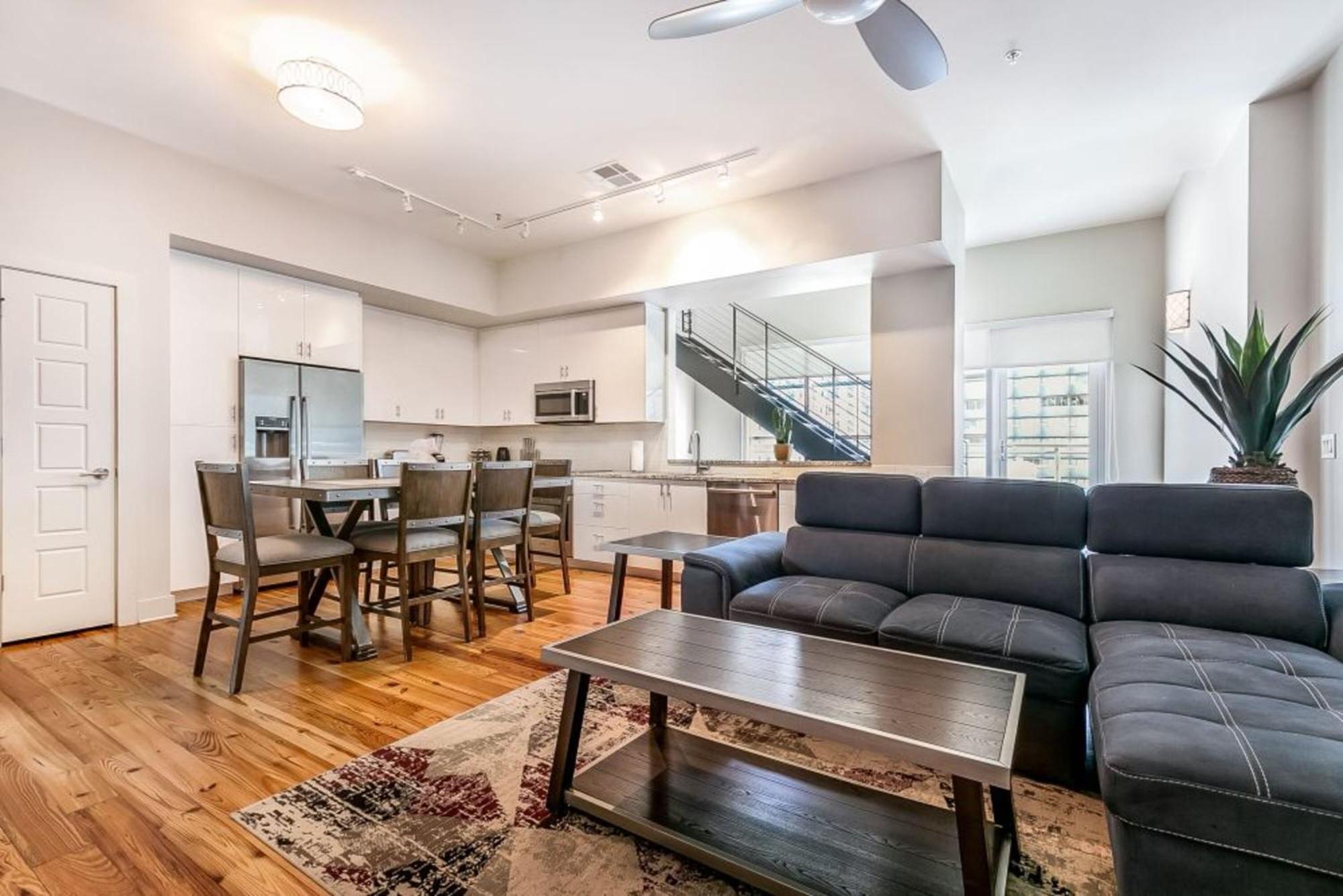 Upscale Condos And Penthouses Close To Canal And Bourbon St Nueva Orleans Exterior foto